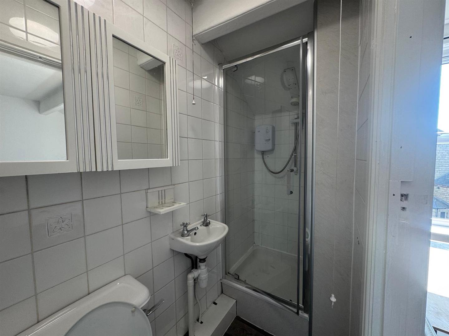 27 Borrowdale Road, Lancaster, LA1 3HF